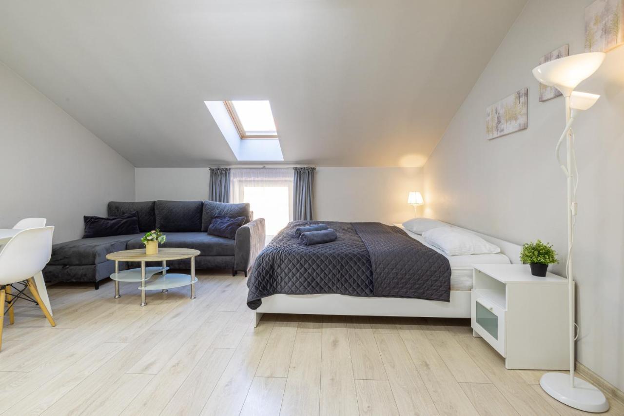 Dharma Stay Apartamentai Тельше Екстер'єр фото